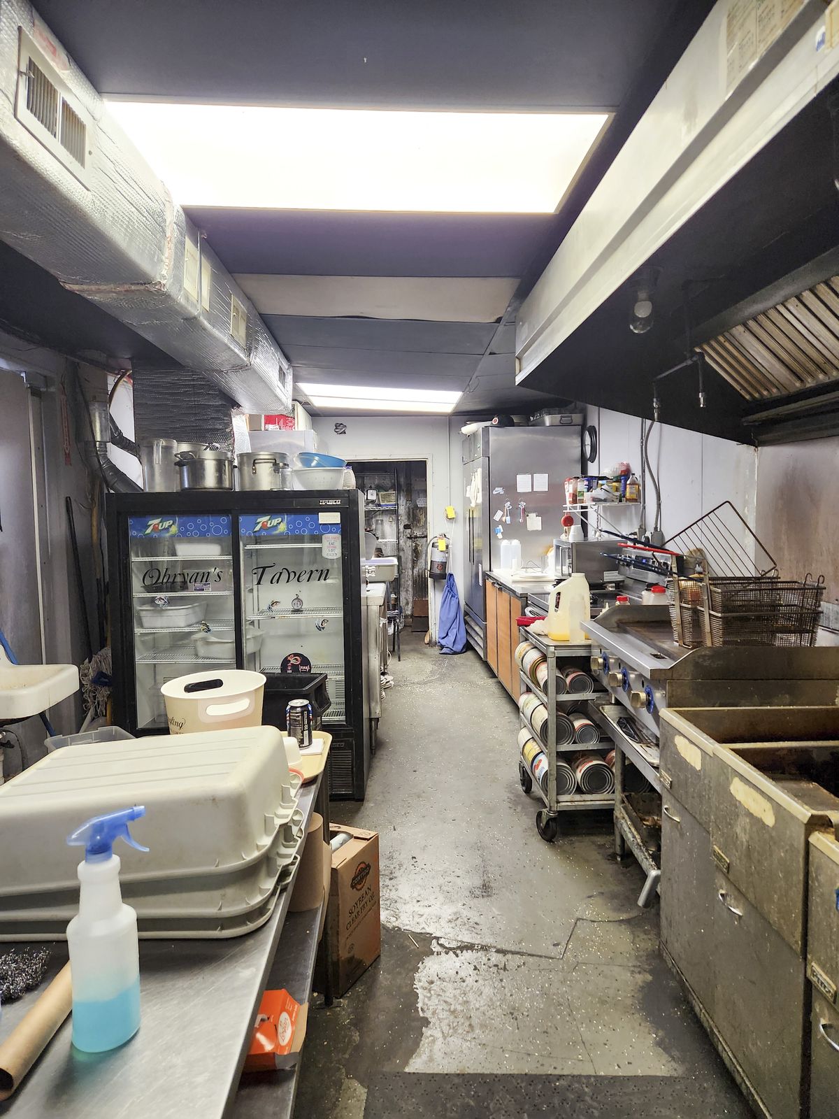 Commercial kitchen at 4123 Flintlock Dr